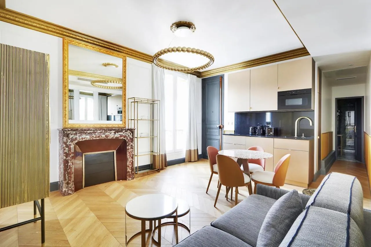 Pick A Flat's Apartments in Champs Elysées - Rue du Colisée París