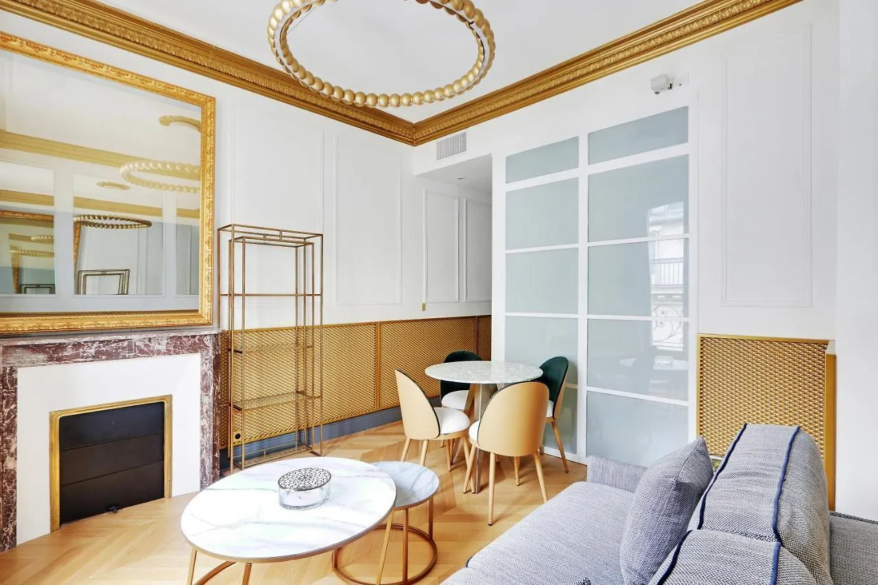 Pick A Flat's Apartments in Champs Elysées - Rue du Colisée París Francia